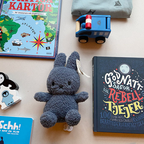 GIFT GUIDE