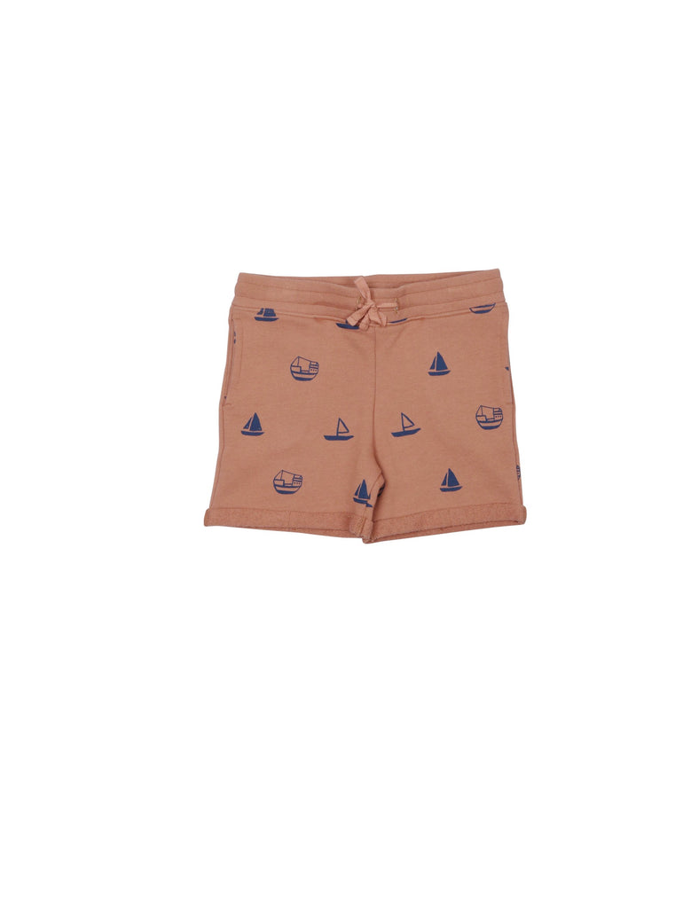 SS19 spring collection from One We Like made of 100% organic cotton. Sweatshirt Shorts with ribbed waist and adjustable string at the waist. Small fold by the legs. All over prints with boats